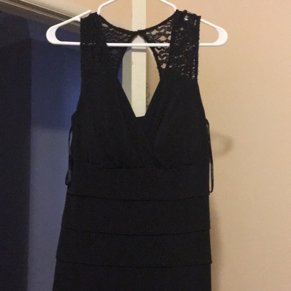 Dress - Picture 1 of 4